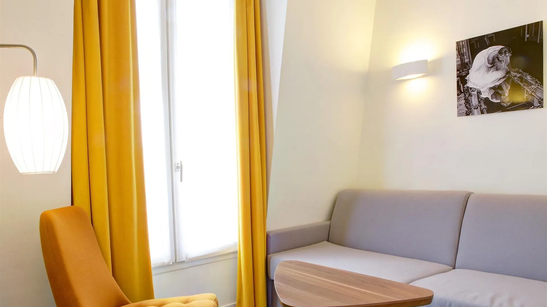 Western 61 Nation 4* Paris