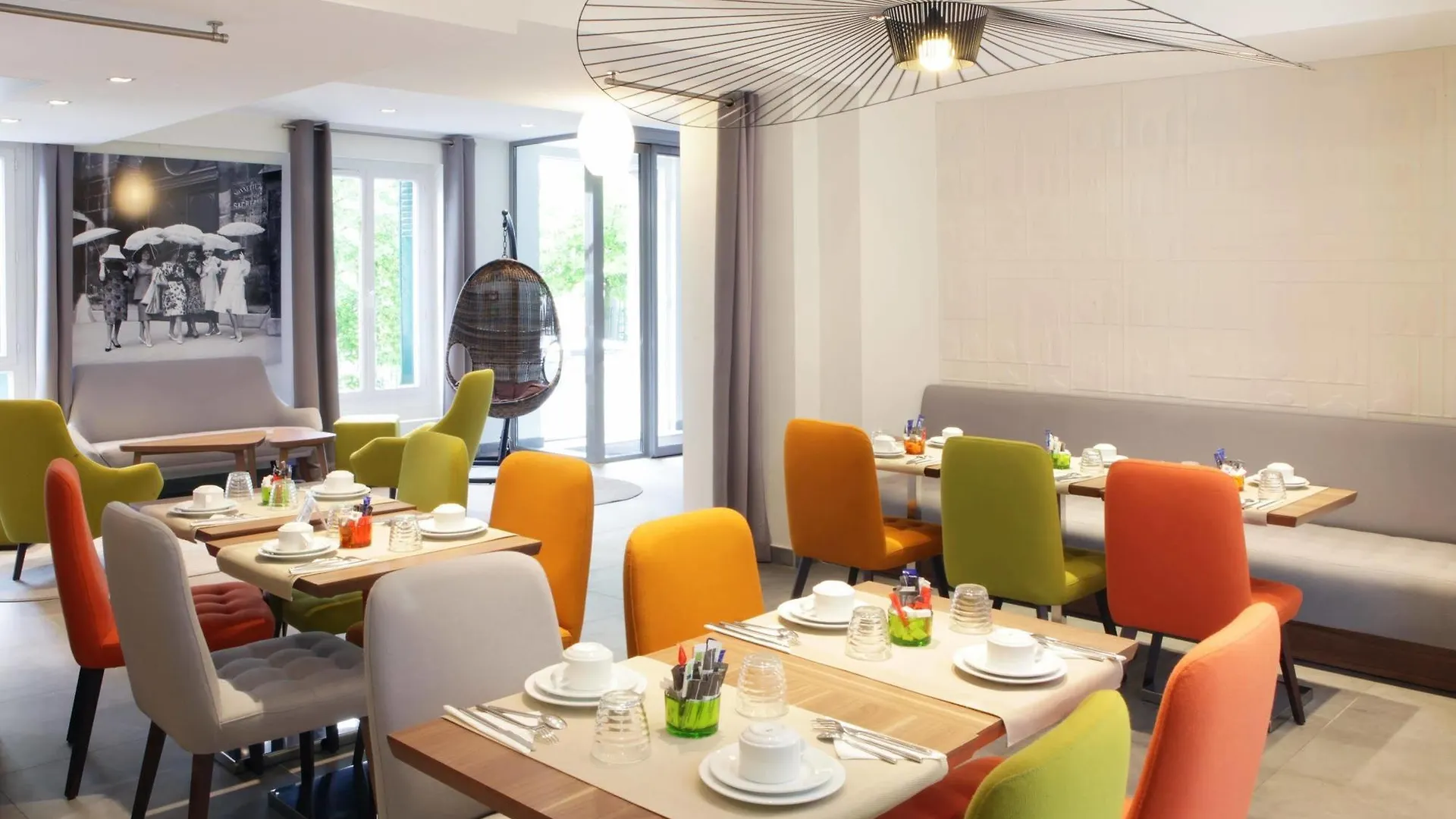 Hotel Western 61 Nation Paris
